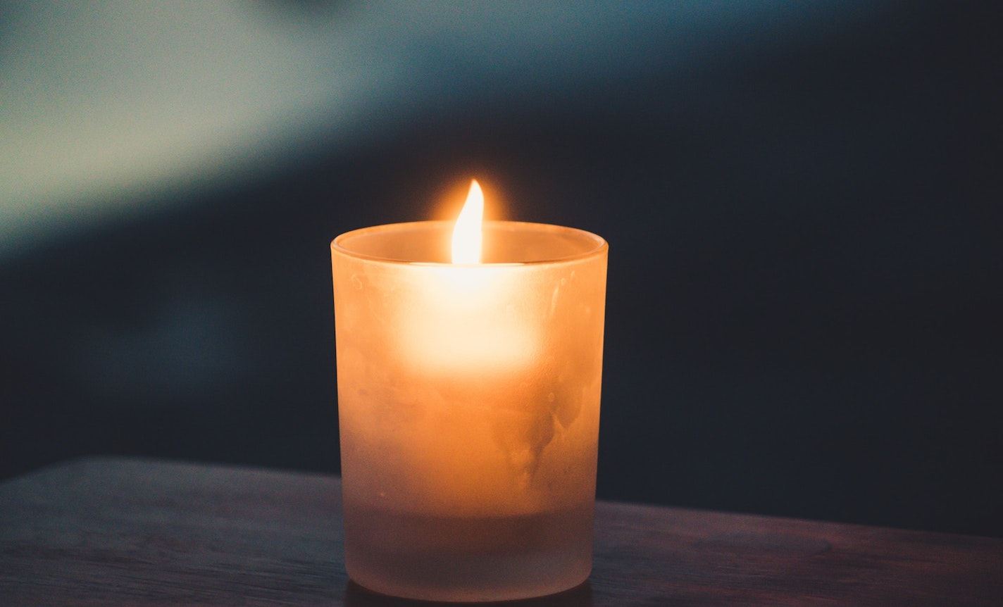 Together on the 9th: A Candlelight Vigil with Neil Gaiman & Rabbi Sydney Mintz