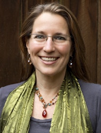 Holly Pruett Celebrant